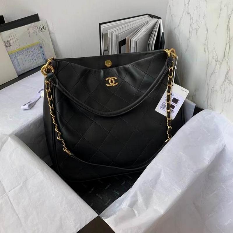 Chanel Handbags 550